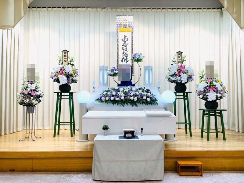 葬儀事例: 堺市立斎場 第2式場をご利用いただいての家族葬事例