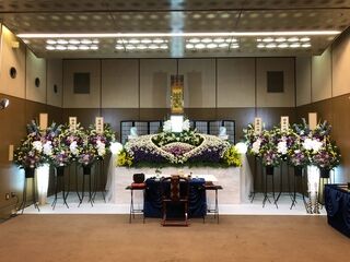 大阪市立北斎場の中式場での家族葬（O家様のお葬儀実例）