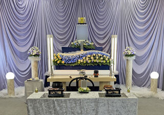 【徳雲寺　妙峰会館】100名　一般葬