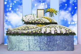 泉龍寺別院　80名一般葬