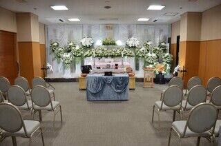 町田市　南多摩斎場　第二式場にて家族葬