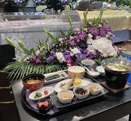 お花と食事