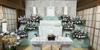 子どもがいなかった故人のお葬式を遠縁の親族で(ご自宅1日葬、食事・返礼品なし)