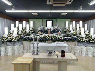寶亀閣斎場での35名の一般葬の事例