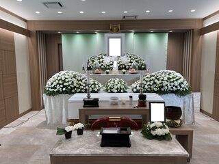 落合斎場での8名の一日葬の事例