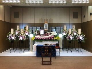 大阪市立北斎場、中式場でのご友人様招いた小規模のお葬儀
