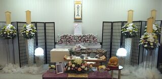 駕徳トワホールでの1日葬