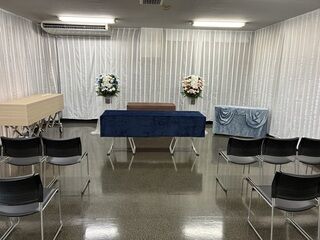 東高野会館にて15名のお別れ会の事例