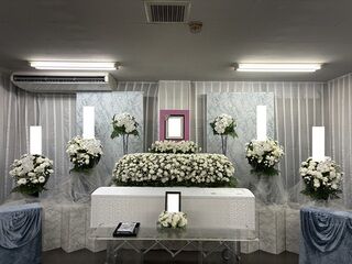 東高野会館にて16名の一日葬の事例