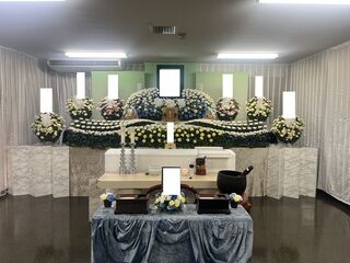 東高野会館にて15名の一日葬の事例