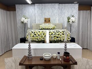 寶亀閣斎場にて8名の一日葬の事例
