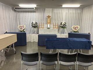 東高野会館にて14名のお別れ会の事例