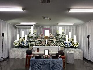 東高野会館にて18名の一般葬の事例