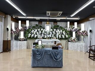 寶亀閣斎場にて18名の一般葬の事例