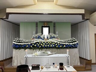 舟渡斎場にて4名の一日葬の事例