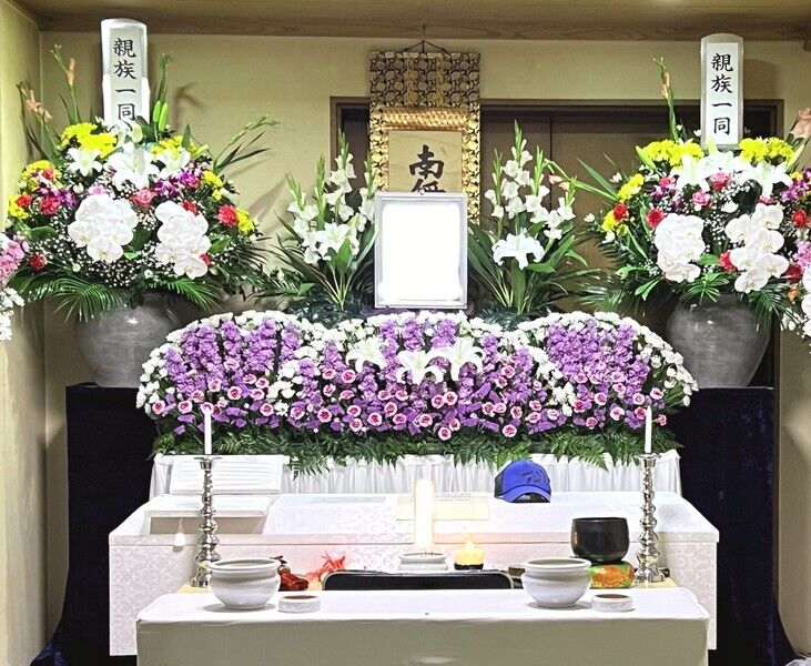葬儀事例: 北斎場小式場で15名の家族葬