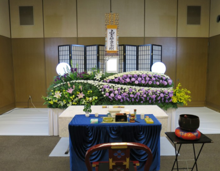 葬儀事例: 大阪市立北斎場 中式場での家族葬