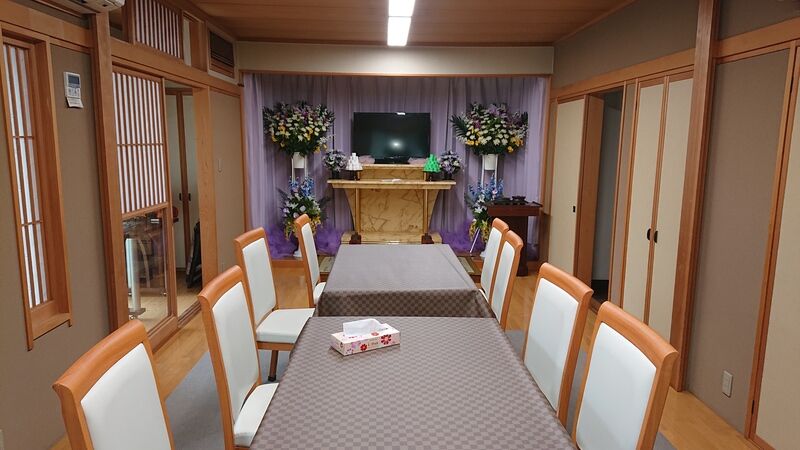 葬儀事例: 最後の通夜を一緒に