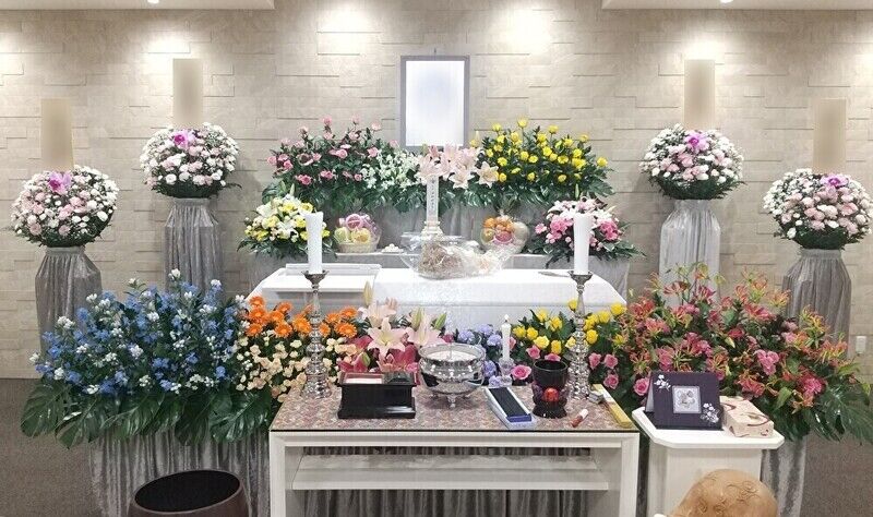 葬儀事例: 家族葬 生花祭壇