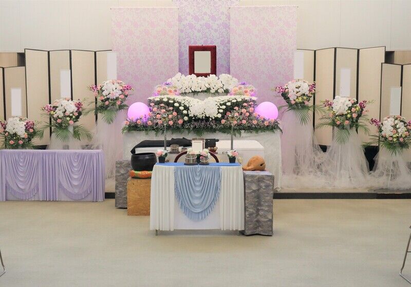 葬儀事例: 新座市営墓園　式場Bの家族葬　プラン64参考