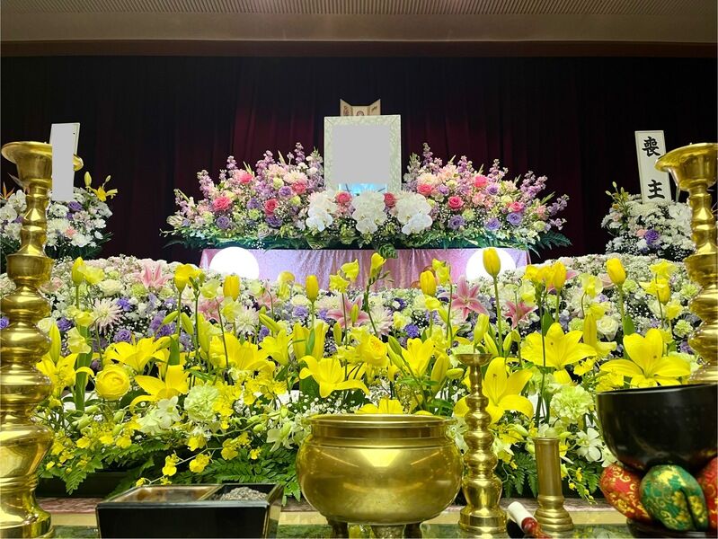 葬儀事例: 想い出の花祭壇