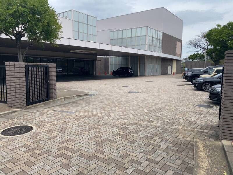 尼崎市立弥生ケ丘斎場 