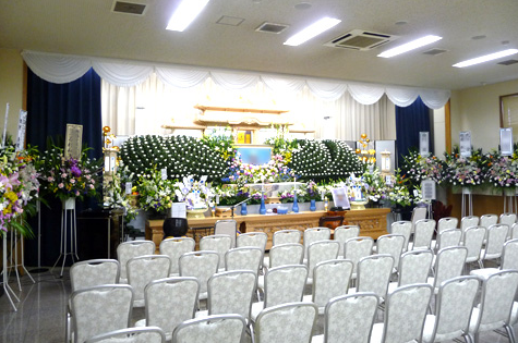 長田葬祭　セレモニーホール 祭壇