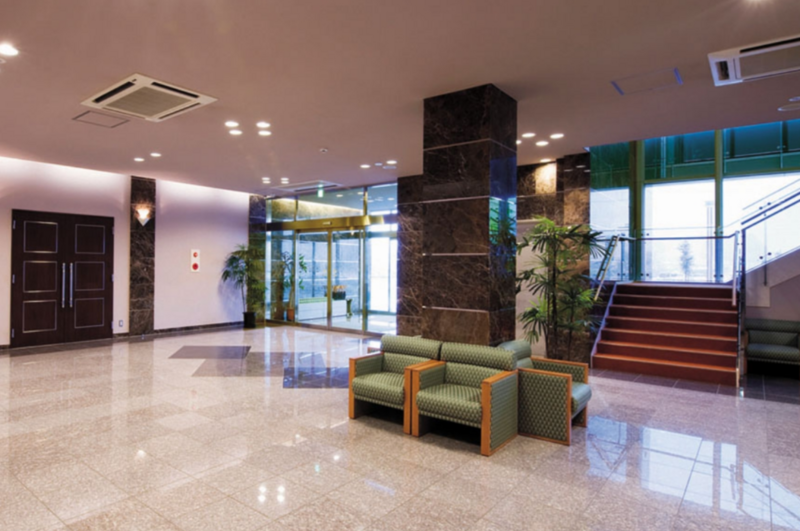 ナウエルホール南陽 ロビー