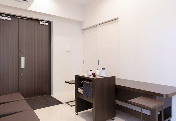 小さな森の家　中山競馬場前 