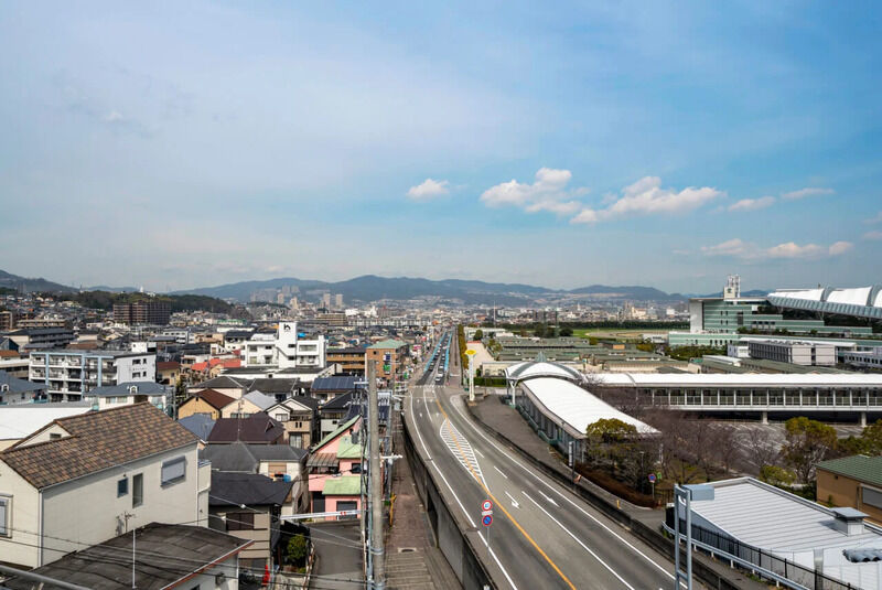 エテルノ仁川 ロビーからは宝塚市内を一望