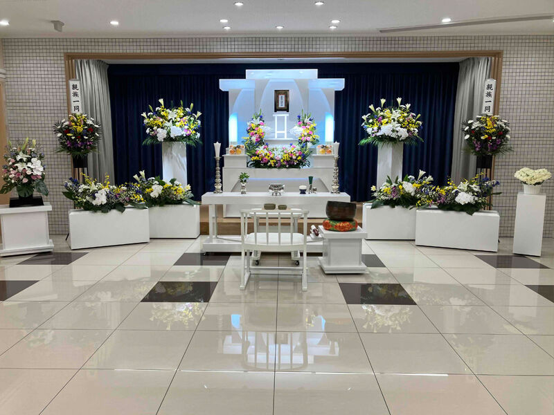 ユアホールおばやし 