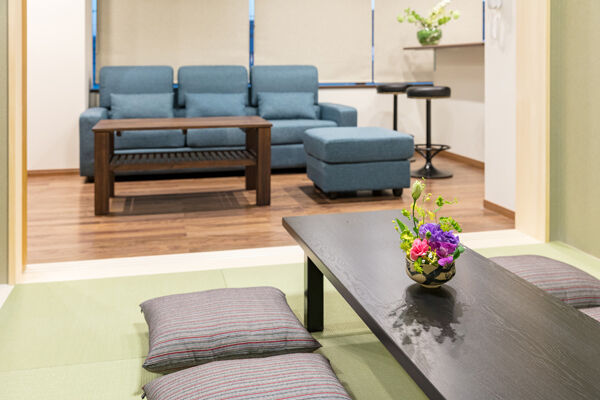 ユアホール蛍池 