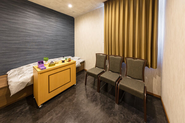 ユアホール蛍池 