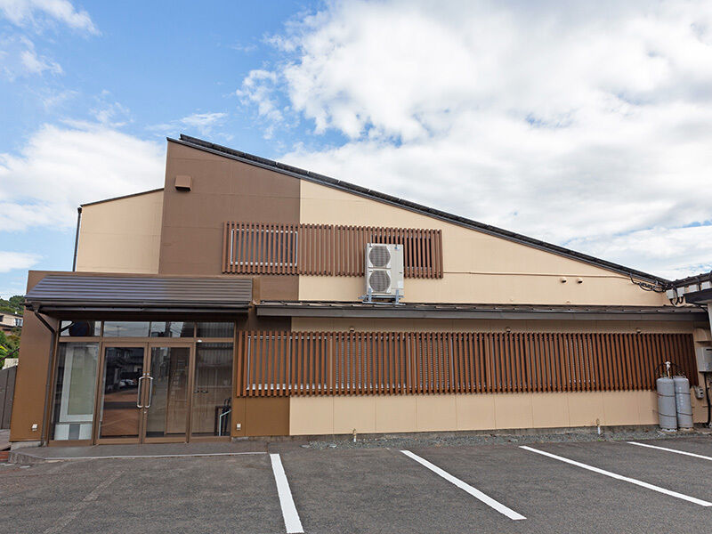 孝輝殿江刺南町会館 