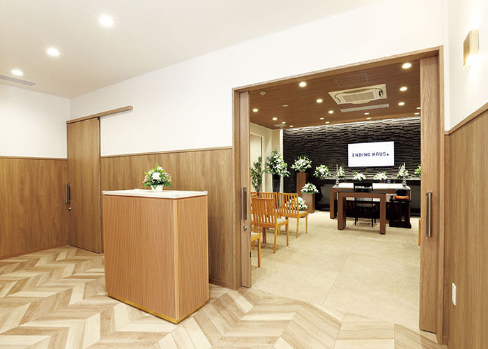 公益社 - エンディングハウス寝屋川萱島 エントランス＆ホール