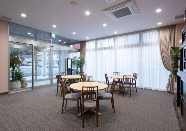明善社 八幡東斎場 ロビー