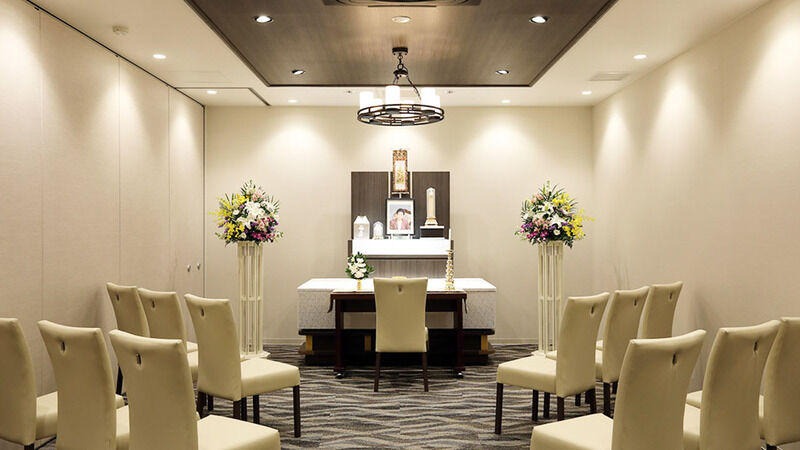 愛昇殿レクストの杜 春日井出川 落ち着いた雰囲気のホールではゆっくりと法要を行えます