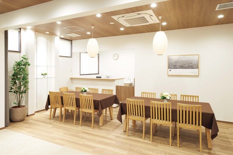 エンディングハウス花園 ダイニングナナメ