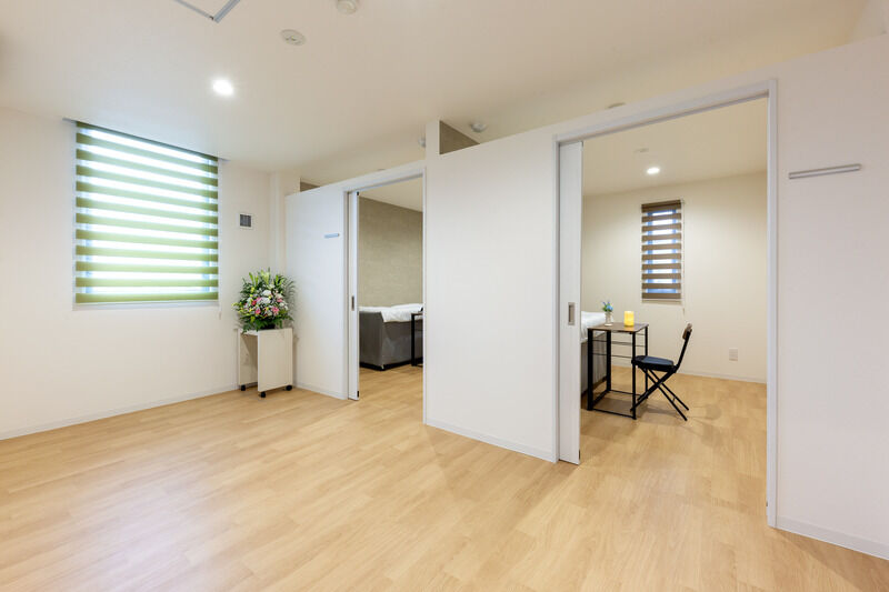 家族葬の花安 新潟 弁天橋通り店 安置室