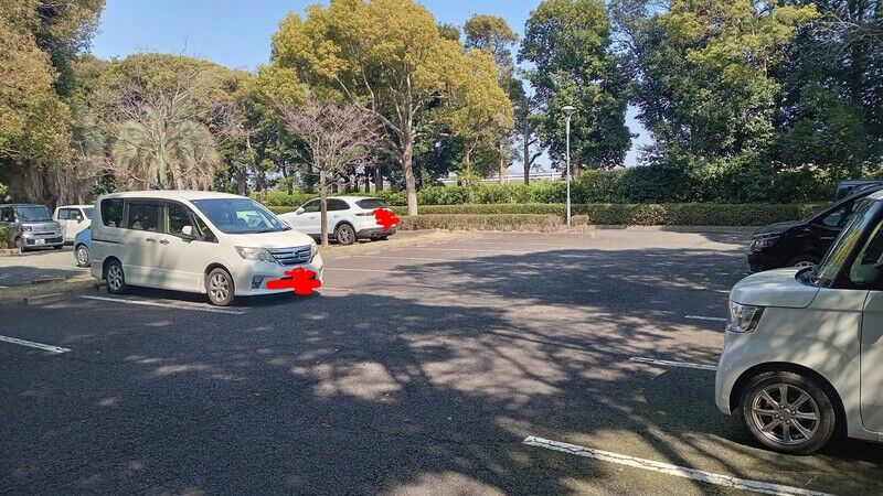 平塚市聖苑 駐車場