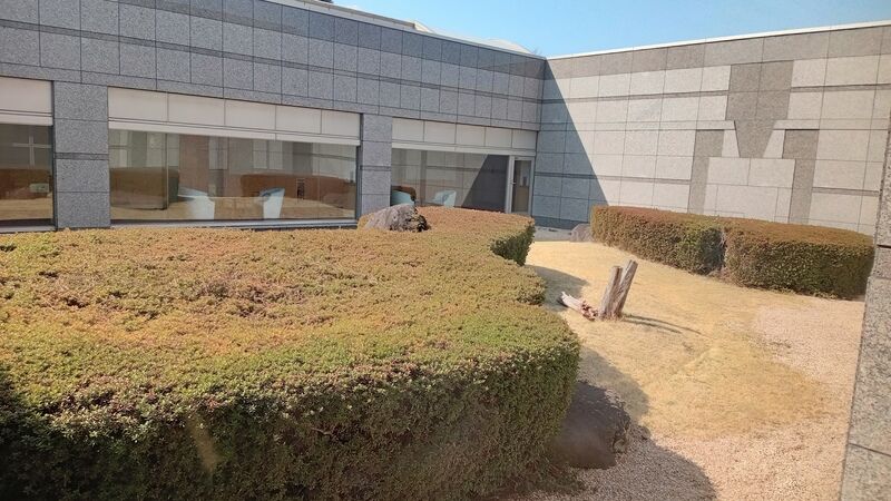 平塚市聖苑 中庭