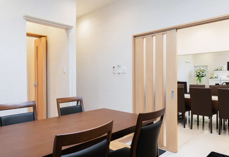 小さな森の家 市川大洲 