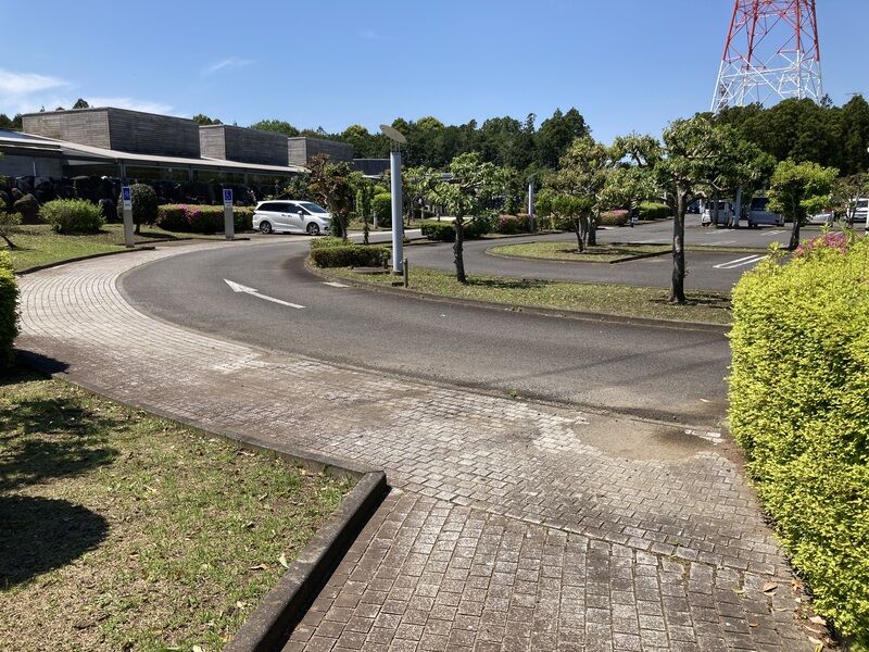 那珂聖苑 駐車場