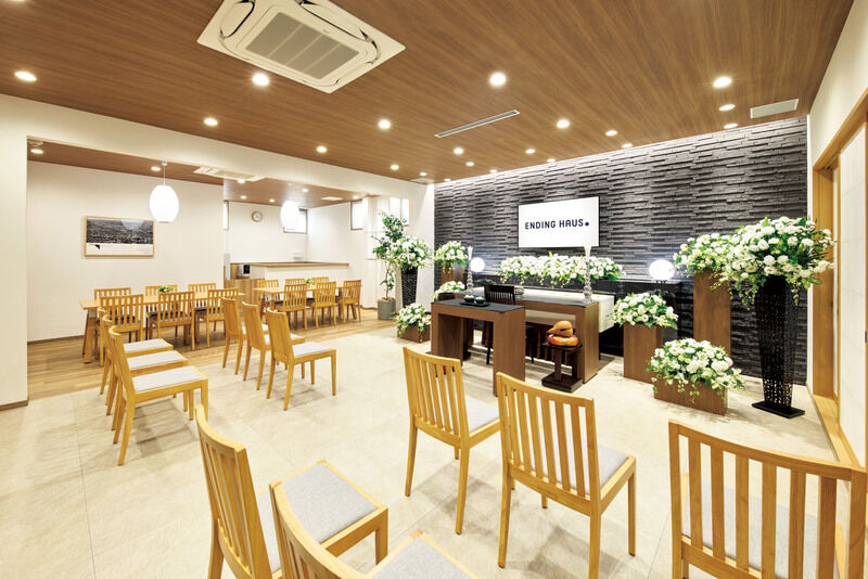 公益社 - エンディングハウス町田成瀬 ホール斜め開け