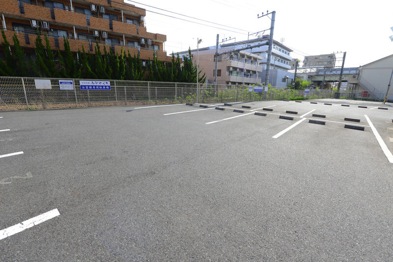溝ノ口葬祭ホール 駐車場