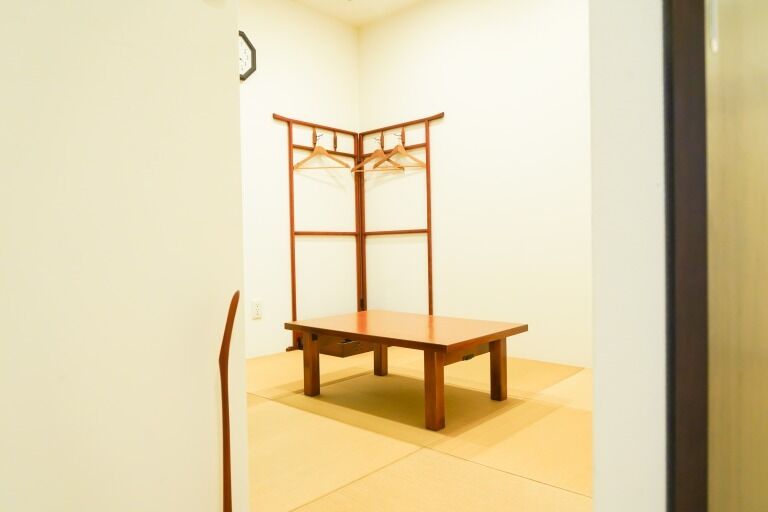 幸ホール 控室