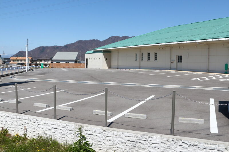 上田南愛昇殿 駐車場