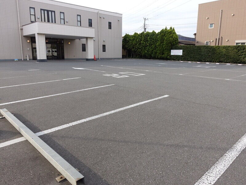 セクト・シティーホール都賀 駐車場 (1)