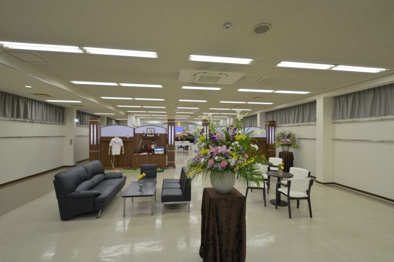 葬儀会館セレモニーホール八尾 ロビー④