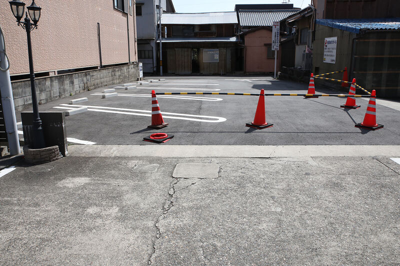 松原あさひホール ー駐車場２